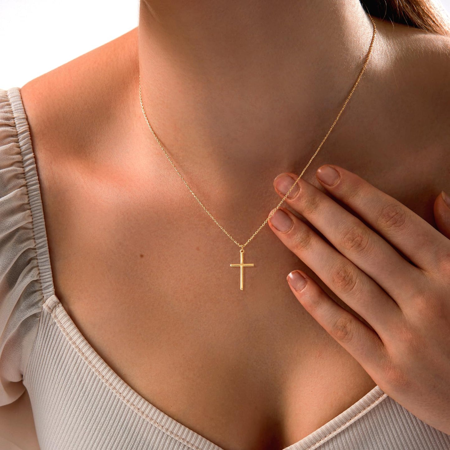 Zeffy Gold Cross Necklaces for Women, Dainty Gold Necklace 14K Gold Plated Cross Pendant Necklace Simple Gold Cross Necklace Trendy Gold Jewelry for Women Gifts