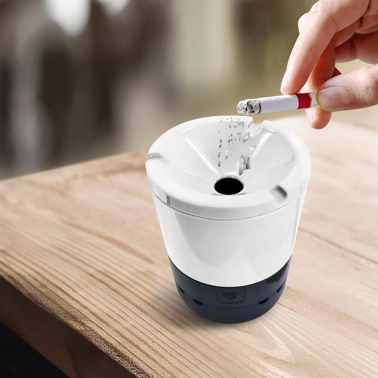 2 in 1 Multifunctional Ashtray, Indoor Ashtray - Melamine Material, Powered by AA Batteries, Easily Suck Away Scattered Ash Around the Ashtray (White)