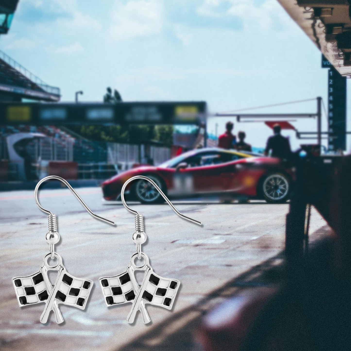 Checkered Flag Drop Earrings, Black and White Checkered Dangle Earrings for Women Race Plaid Charm Earring Racing Earrings Race Day Gifts Race Car Earrings Jewelry