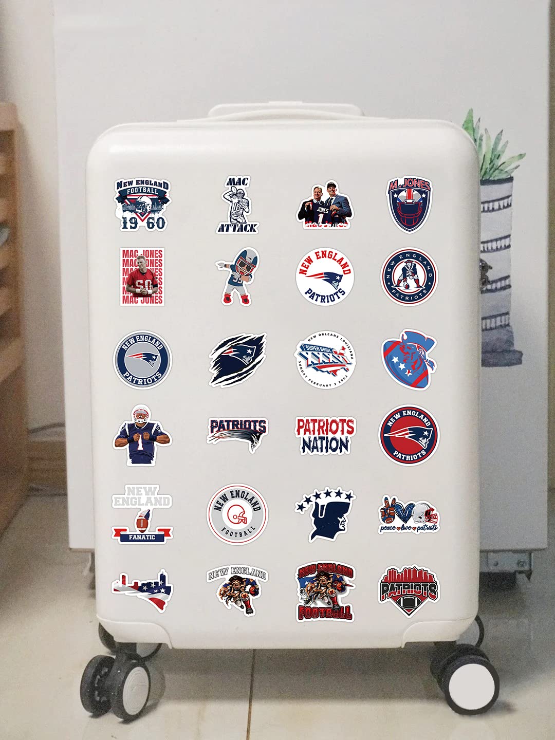 104Pcs Football Rugby Stickers for Water Bottle, Patriot Rugby Decal Decoration Sticker for Boys，Waterproof Decals for Laptop，Computer，Phone Case，Car，Guitar，Bumper，Skateboard，Gifts for Adults Teens