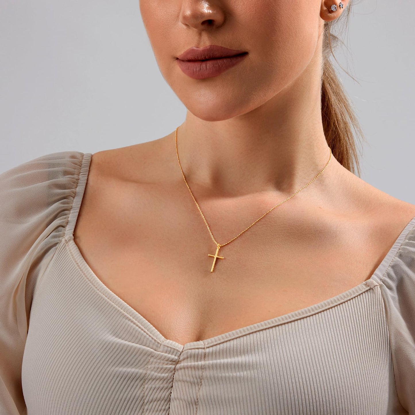 Zeffy Gold Cross Necklaces for Women, Dainty Gold Necklace 14K Gold Plated Cross Pendant Necklace Simple Gold Cross Necklace Trendy Gold Jewelry for Women Gifts