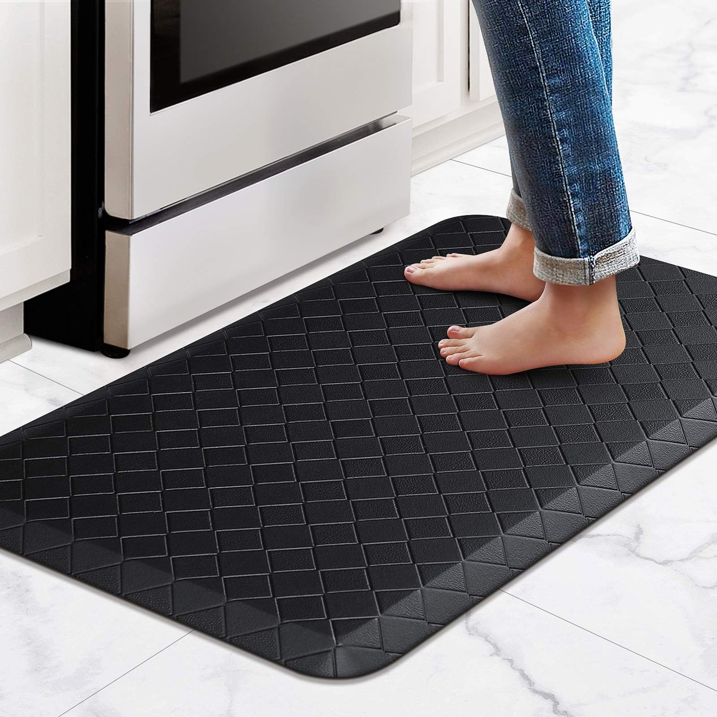 HappyTrends - Alfombrilla acolchada antifatiga, 17,3 x 28 pulgadas, gruesa, impermeable, antideslizante, resistente, ergonómica, cómoda, para cocina, suelo, oficina, fregadero, lavandería, color negro